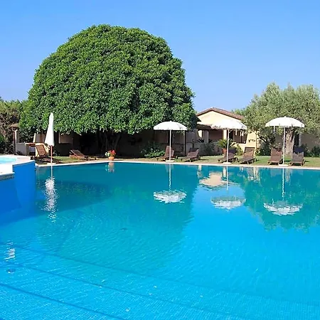 Borghetto Club Hotel 4*